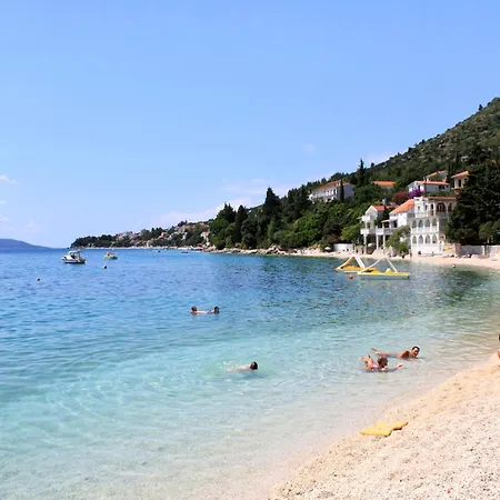 By The Sea Gradac, Makarska - 22460 *